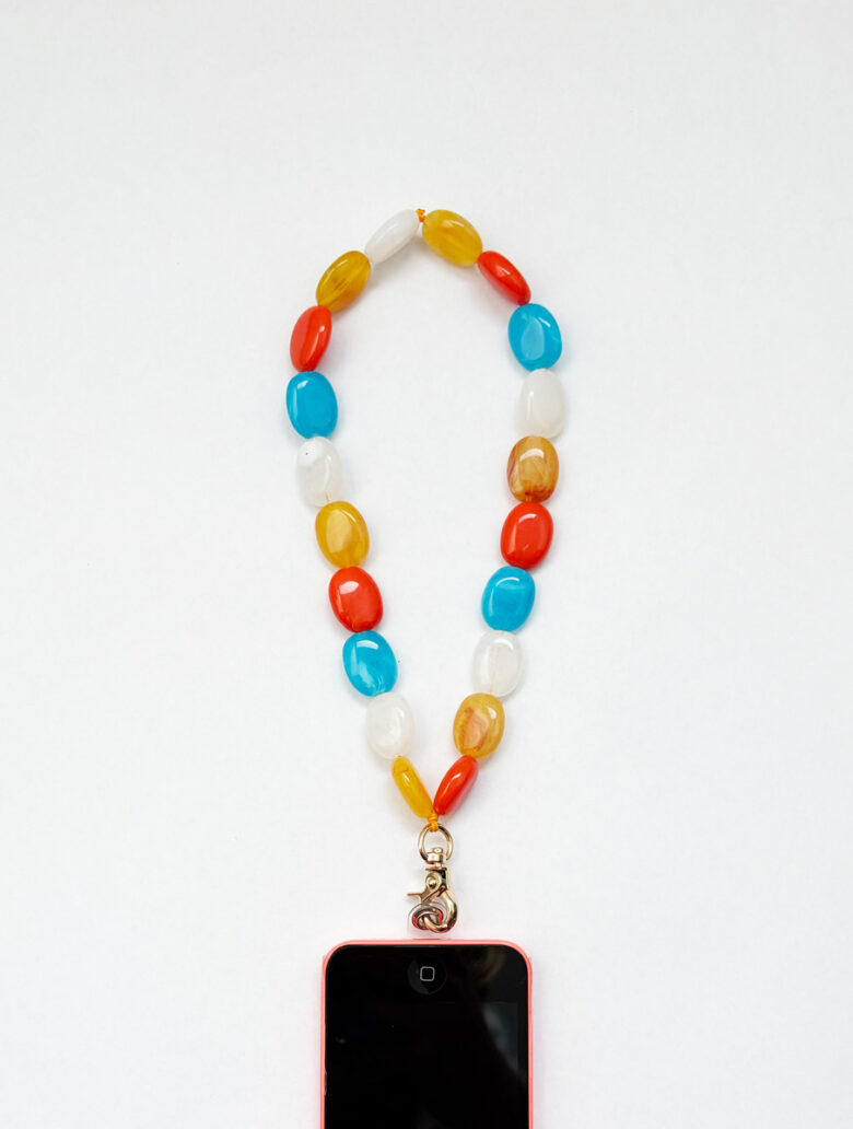 Chaîne de téléphone courte 36 cm Apaïa modèle Mina